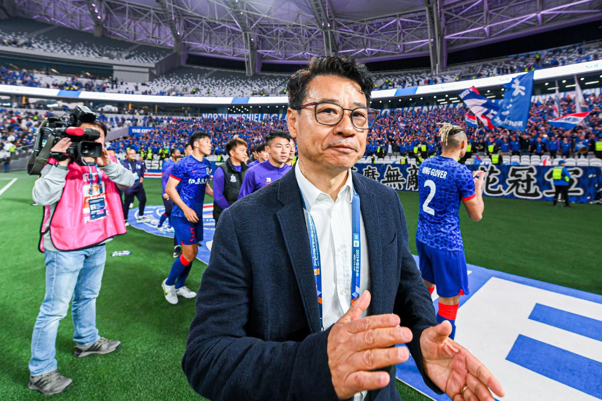 意大利转会专家、FIFA经纪人达里奥-卡诺维认为，奥斯梅恩会在明年6月转会离队。